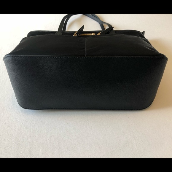 Michael Kors Black “Kempton” Medium Pocket Tote - Picture 3 of 7